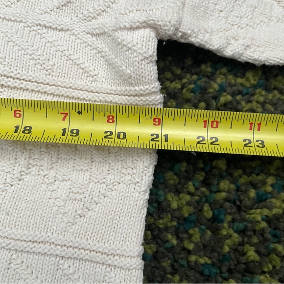 Timberbay Vintage White Patterned Sweater (no tag, fits L) - Picture 6 of 6